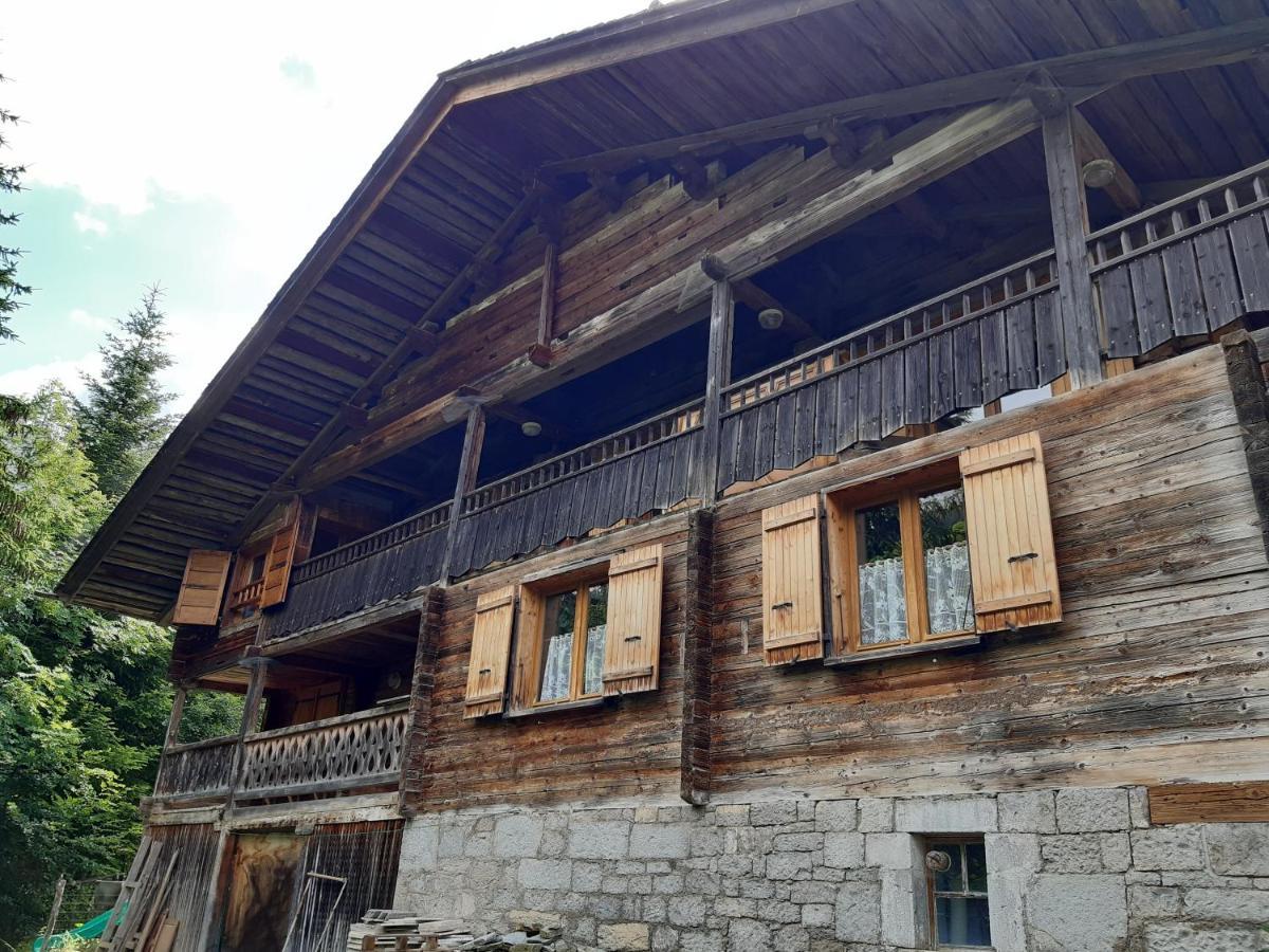Charmieux Appartement En Chalet Typique Le Grand-Bornand Exterior foto